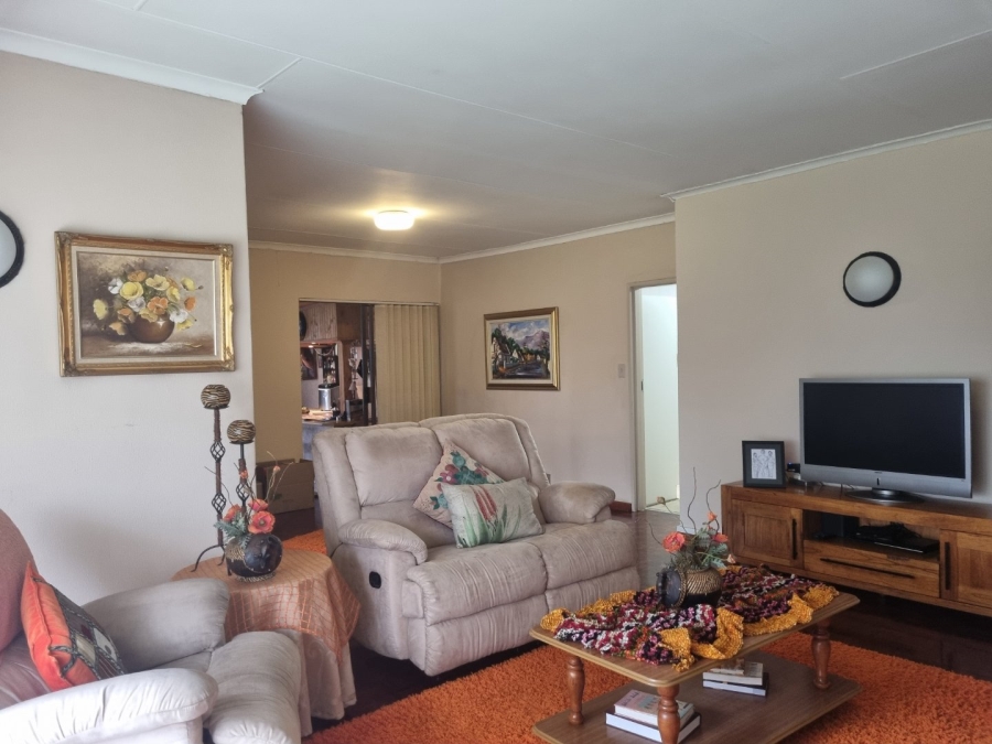 4 Bedroom Property for Sale in Vaalpark Free State